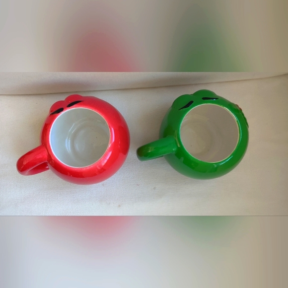 M&M's Red and Green Holiday Character Mug Set New Condition - Picture 3 of 9